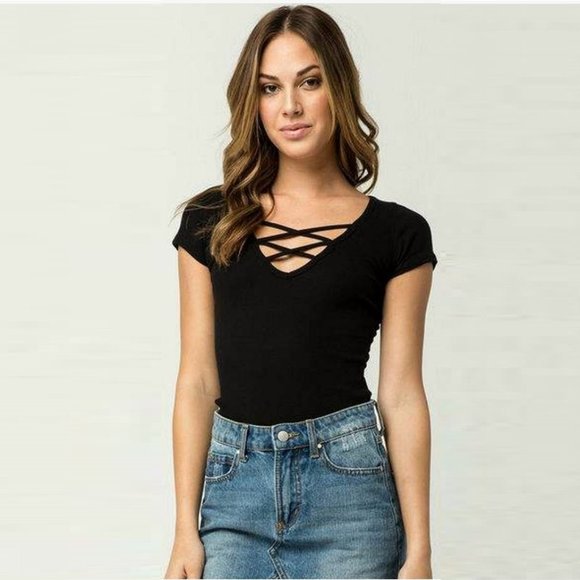 Tee Shirt. Top. Criss Cross Details. Black. NWT. - Picture 2 of 3